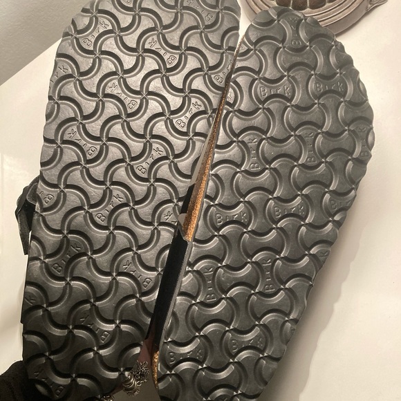 NWOT Black Patent Birkenstock Gizeh Size 38 - Picture 5 of 5